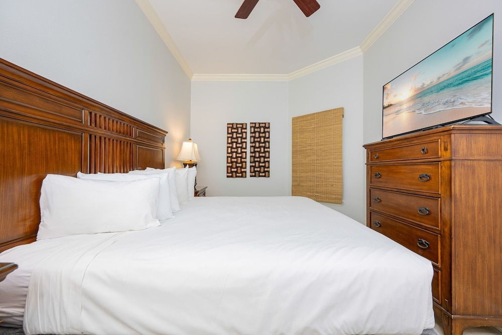 Phoenix West 2607 3 Bedroom Condo