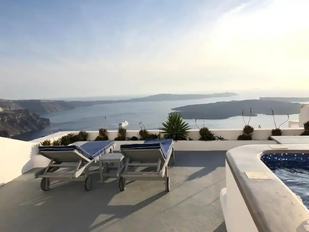 Altana Cliffside Villas