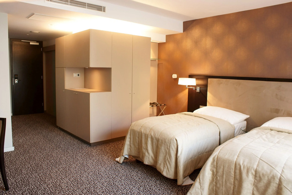 Hotel Avance