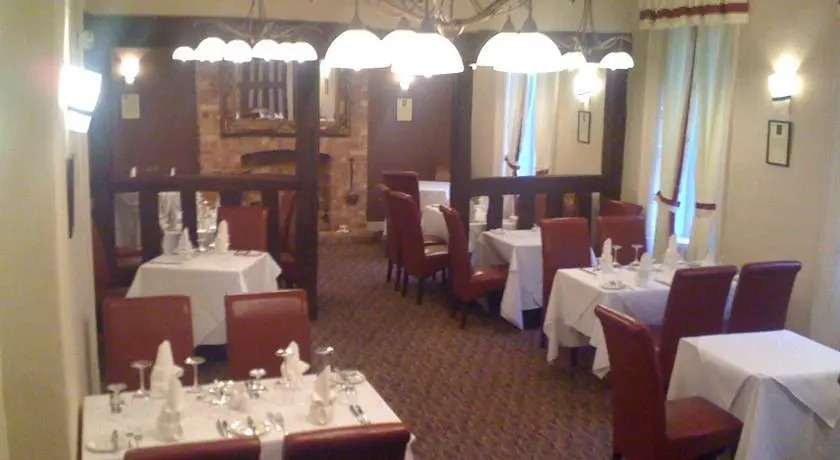 George Hotel
