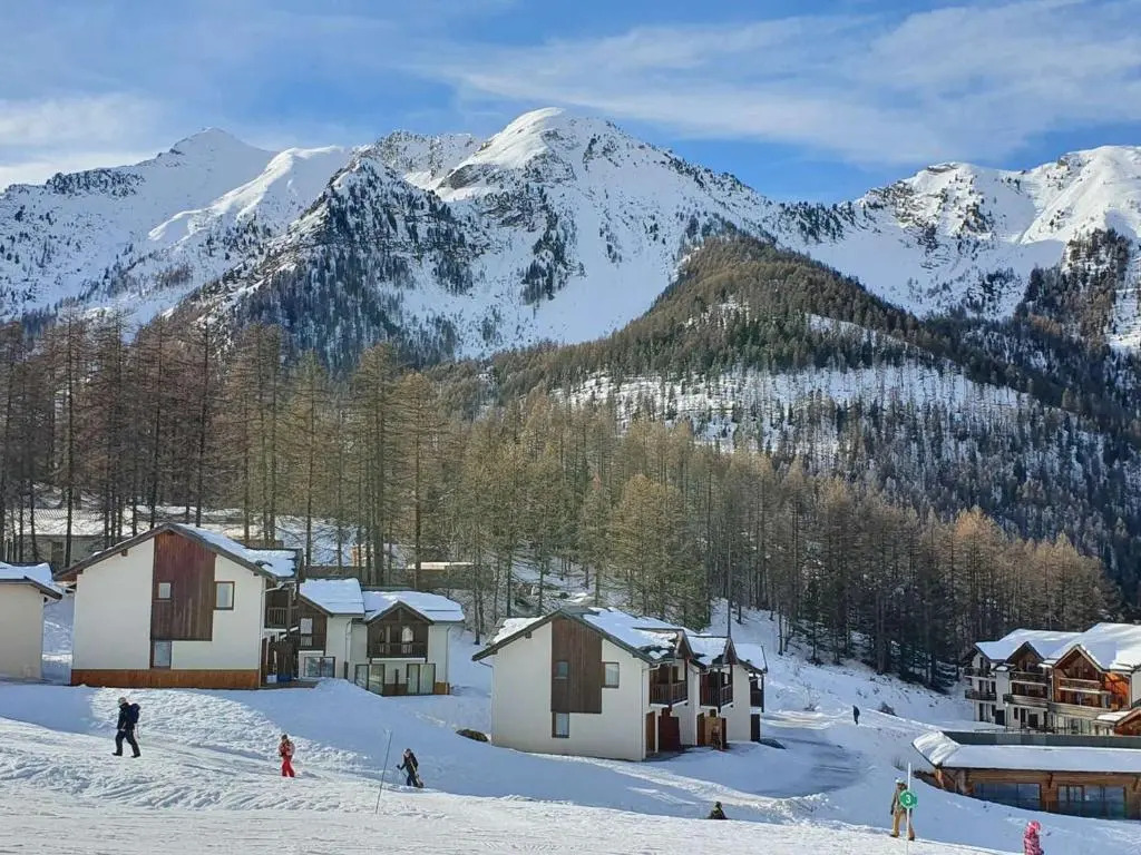 Chalet de standing avec piscine, sauna et hammam - 6/7 pers, au pied des pistes Les Orres 1800 - FR-1-322-434
