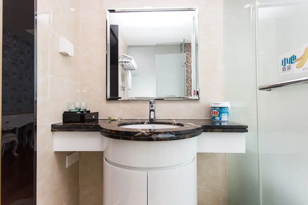Home Inn Huayi Apartment