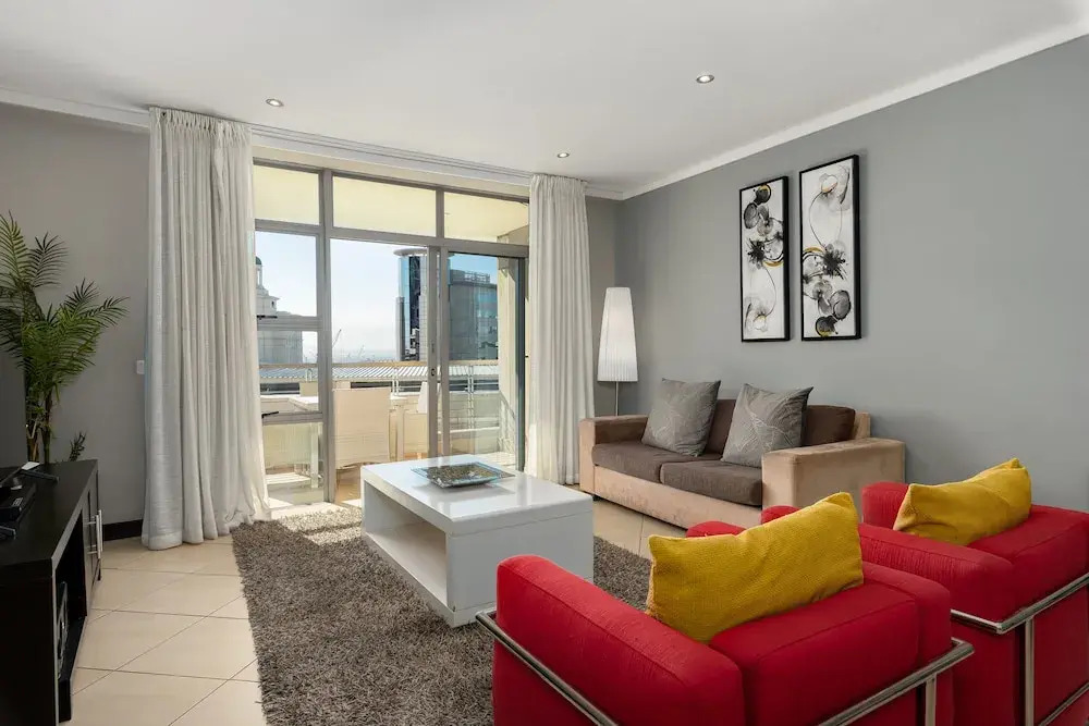 Icon 1010(No Front Desk Contact The Property 5 Days In Advance)