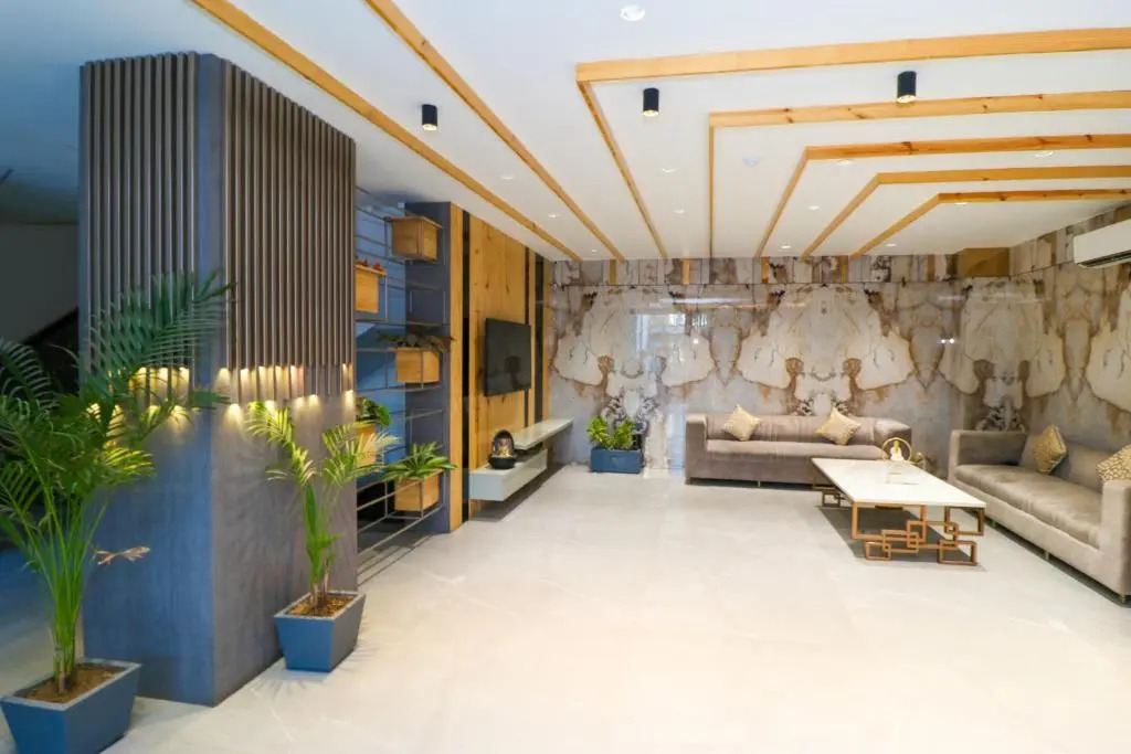 Hotel Vertu IGI Delhi Airport By OPO,Free Airport Pickup & Drop