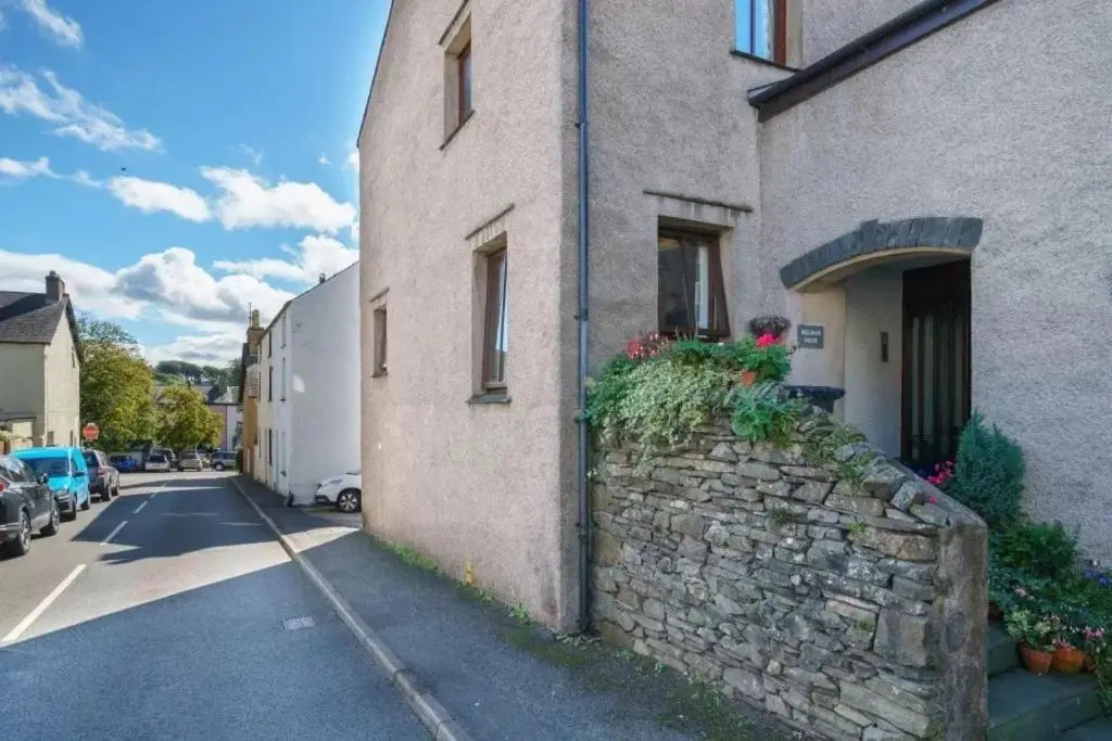 Ground Floor 1 Bed Apartment with Twin/King option