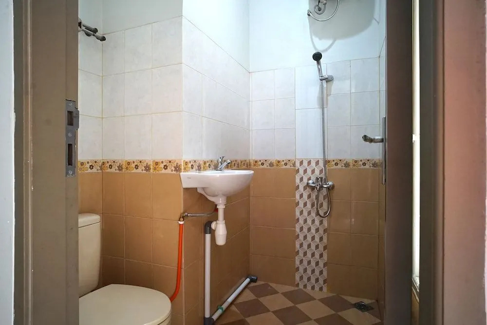 OYO 2038 Jasmine Guest House Balikpapan