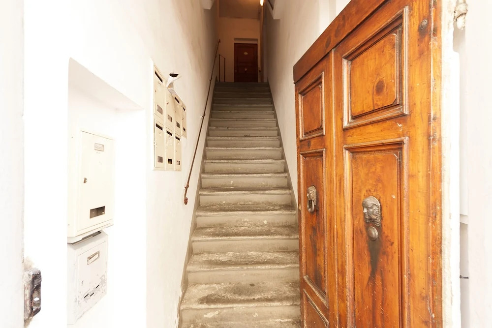 San Lorenzo Apartment by Mamo Florence