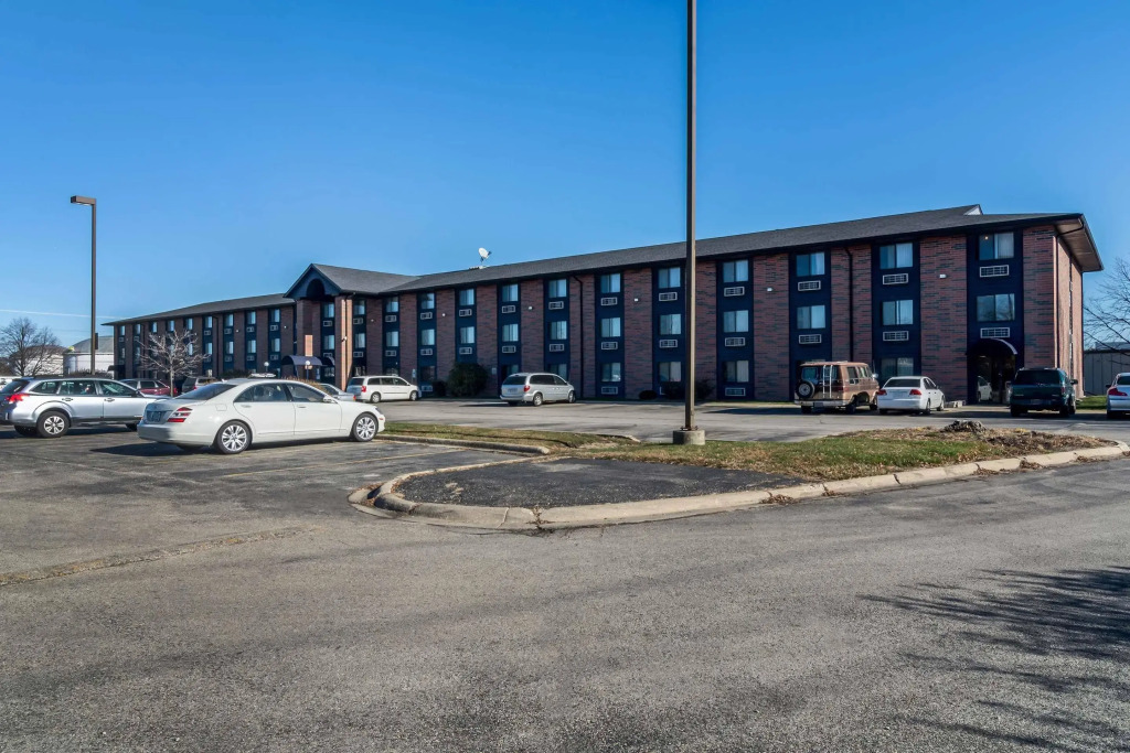 Motel 6-Elk Grove Village, IL - OHare