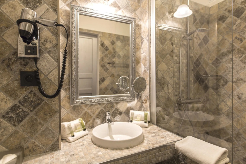 Hôtel Le Roi Théodore & Spa