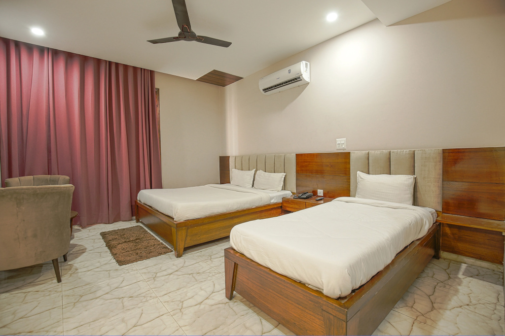 Fabhotel Stevia