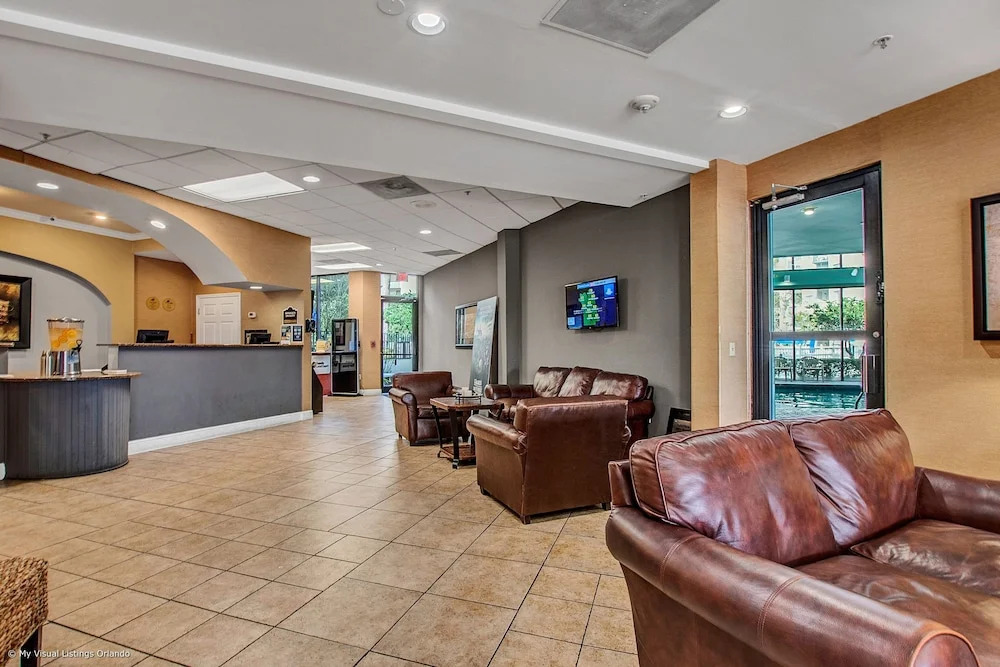 Pristine and Posh 2bd/2ba Condo With Private Balcony - #6en165