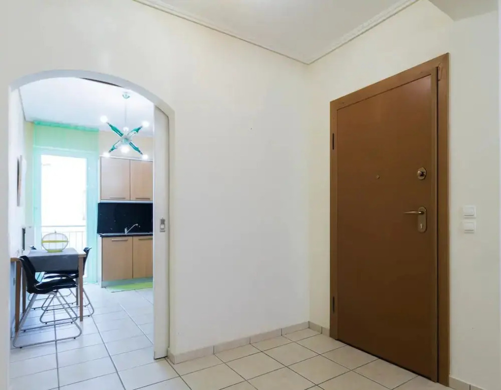 Spacious 2 Bedroom Apartment In Thessio