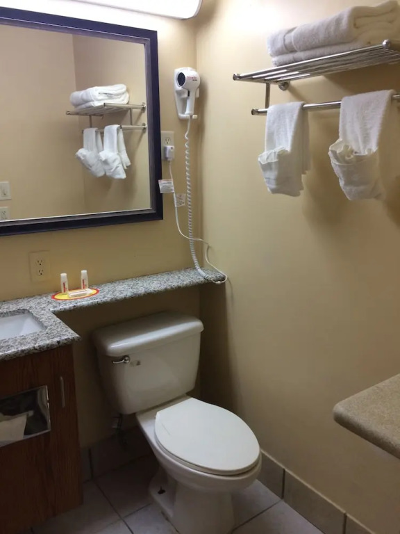 Econo Lodge Downtown Omaha