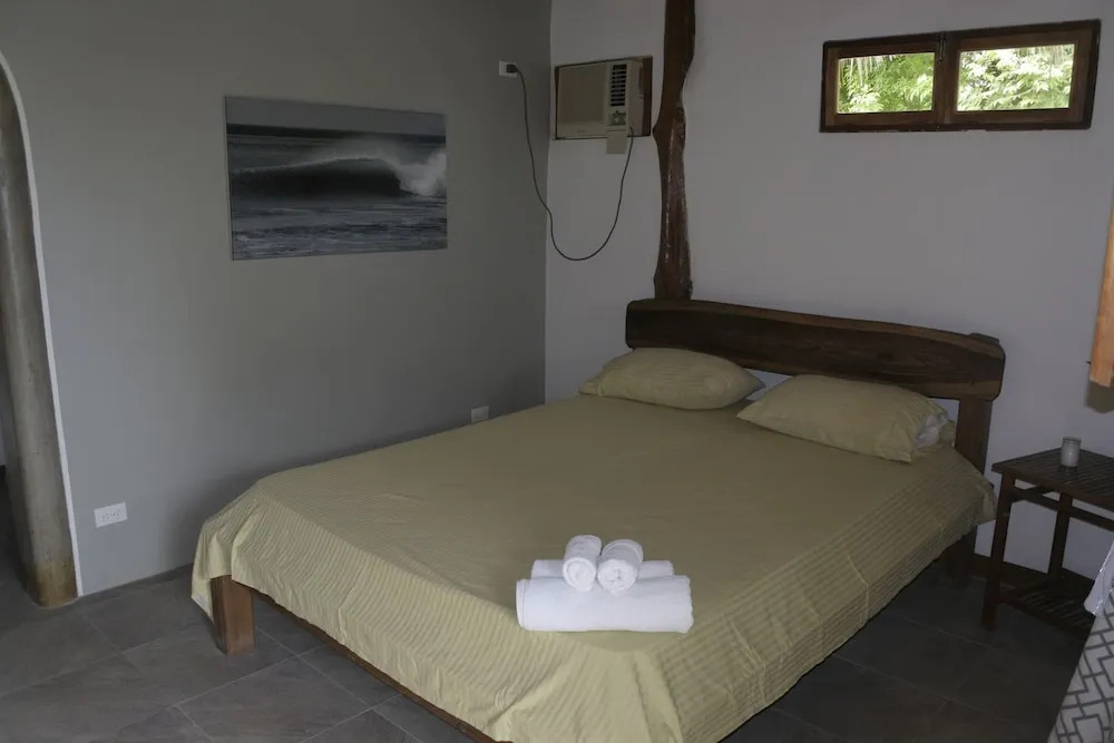 Wild Waves Surf-House