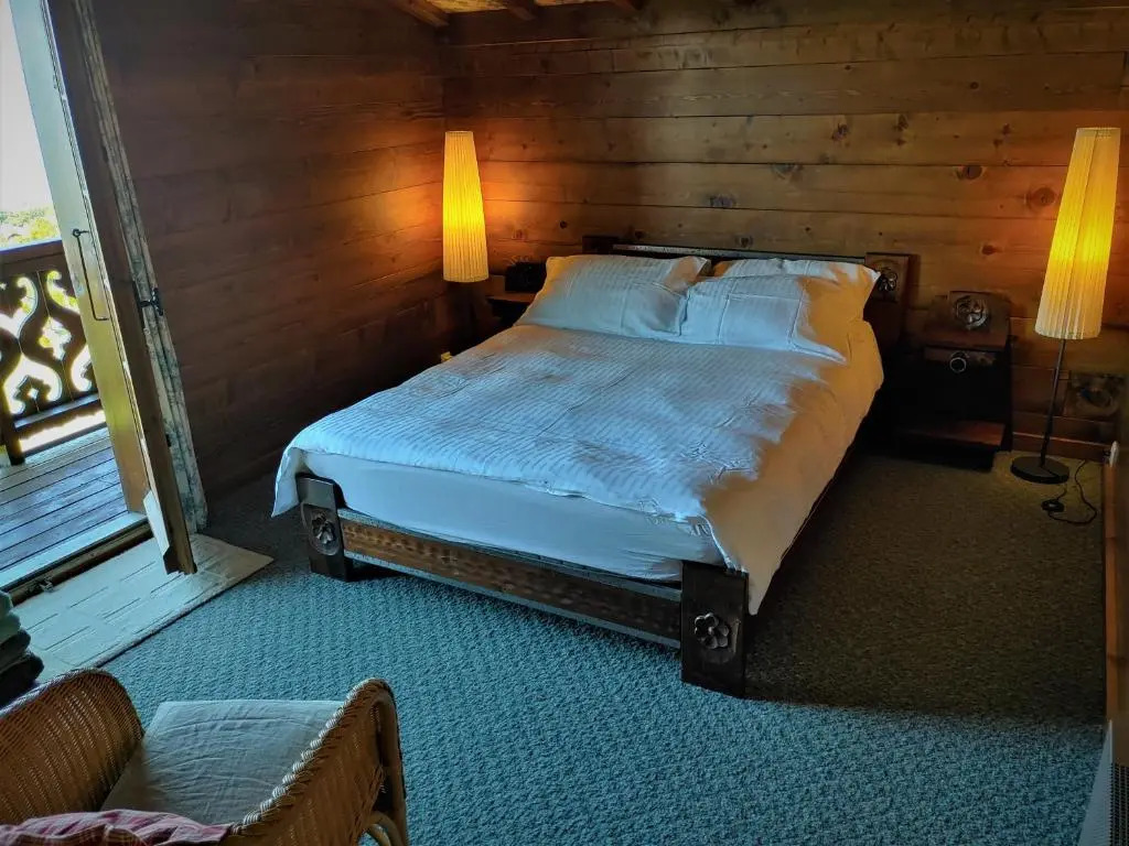 Chalet paisible dans la nature avec belle vue sur le lac Léman