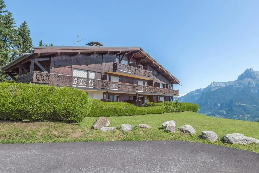 Cosy studio with view on the Mont Blanc mountain in Combloux - Welkeys