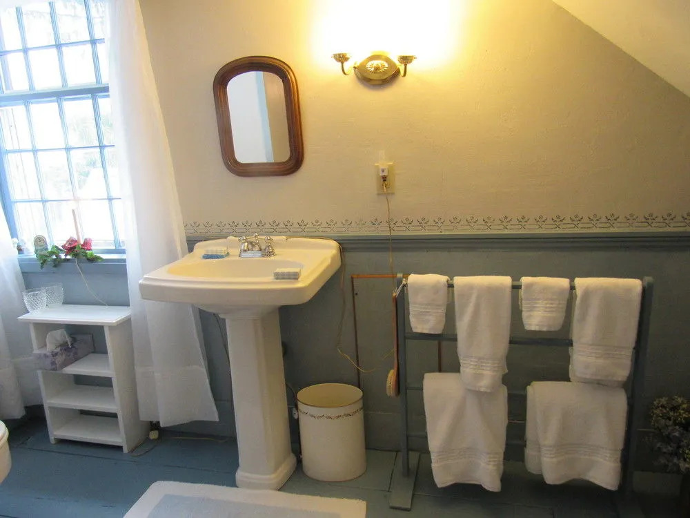 Fletcher Tavern Bed & Breakfast