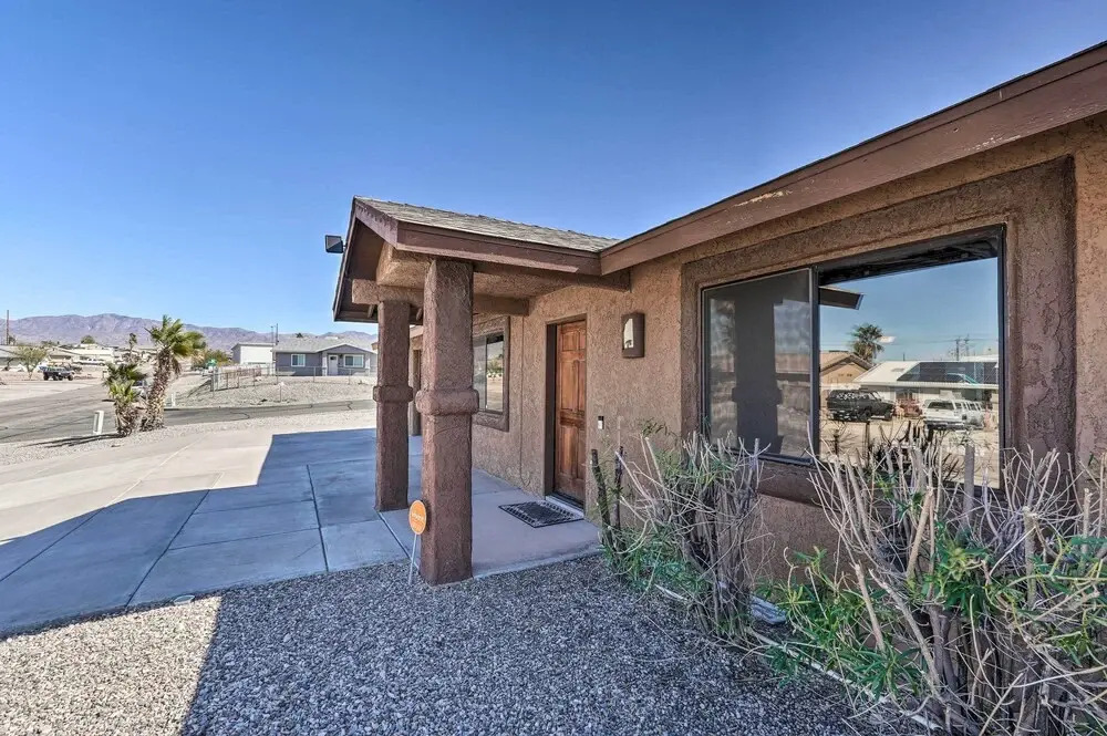 2 Mi to Lake: Home w/ Fire Pit in Arizona
