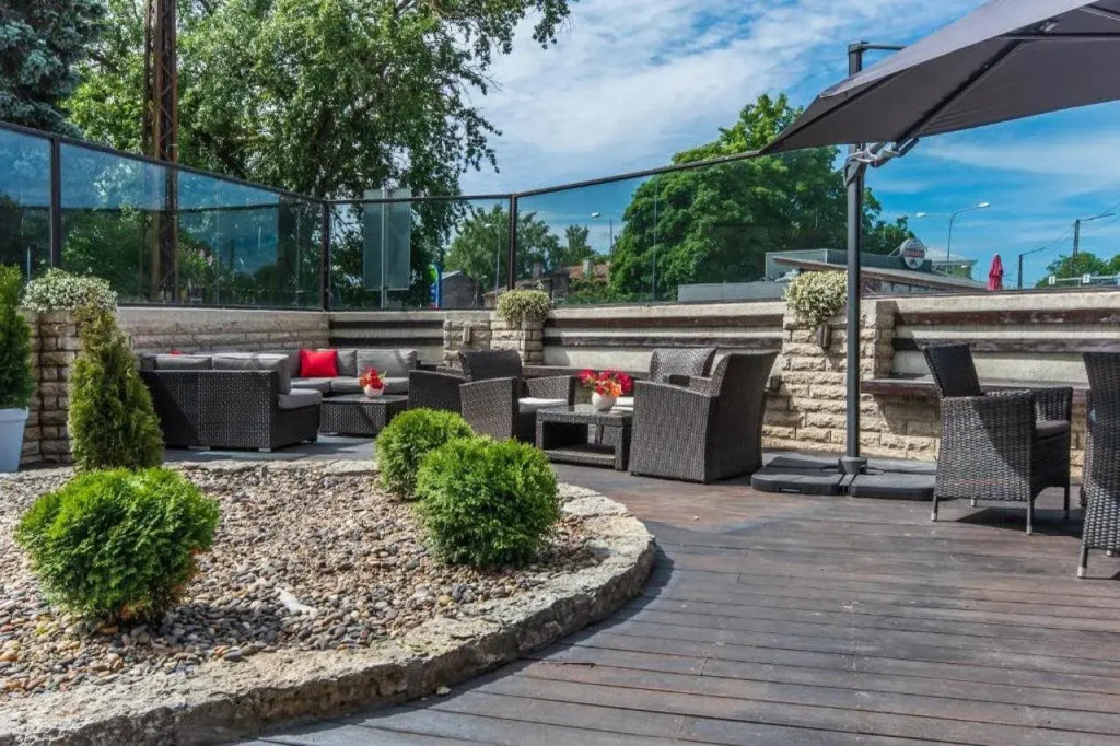 Kreutzwald Hotel Таллин