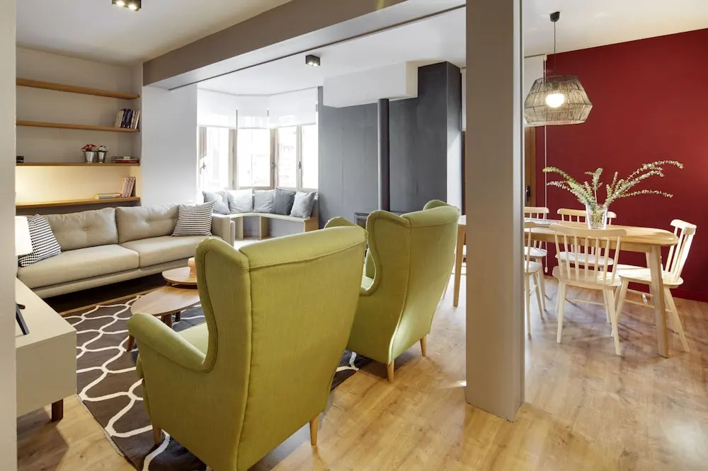 Eth Paer 1 by FeelFree Rentals