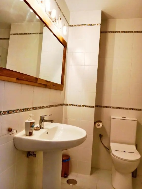 Top Center Suite
