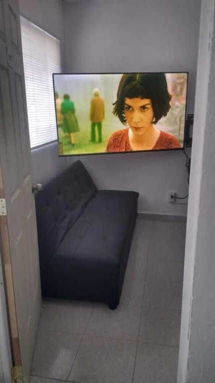 Hostal Oficinas Posada Albergue a 5 minutos Foro Sol Palacio Deportes Aeropuerto
