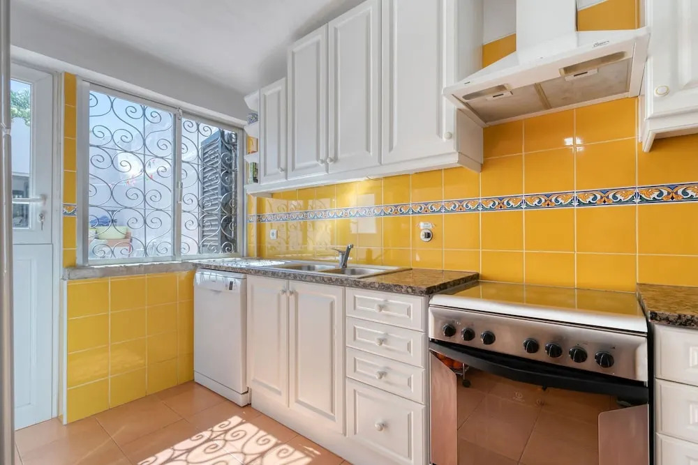 14B Quinta do Paraiso Amazing House Located in t