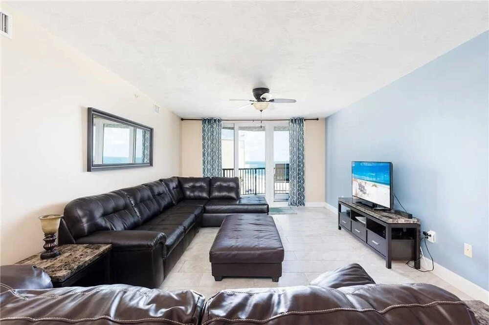 Towers Grande 402 - Two Bedroom Condo
