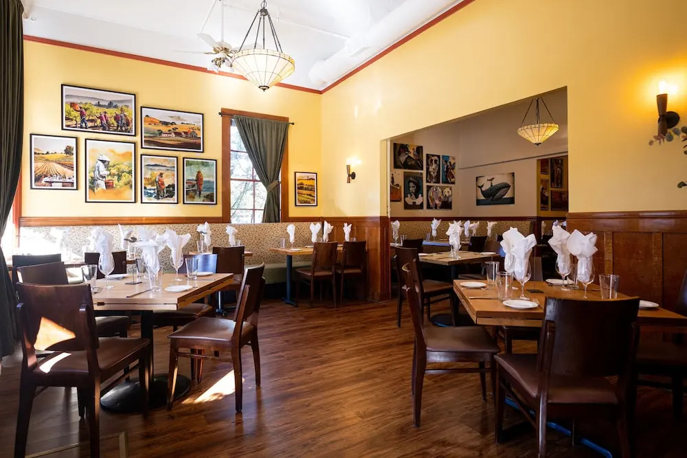 Sonoma Hotel