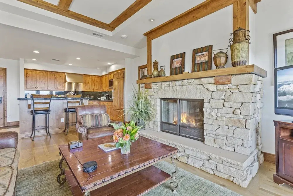 Shooting Star Lodge at Deer Valley Resort - Two Bedroom Residence #203 2 Condo