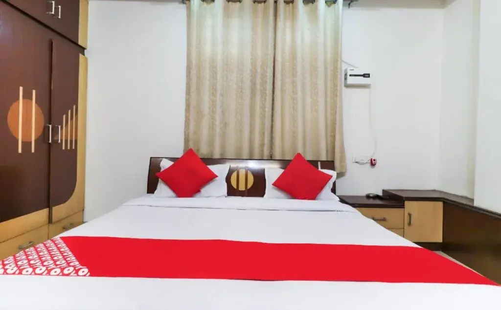 Zaina Guest House by OYO Rooms