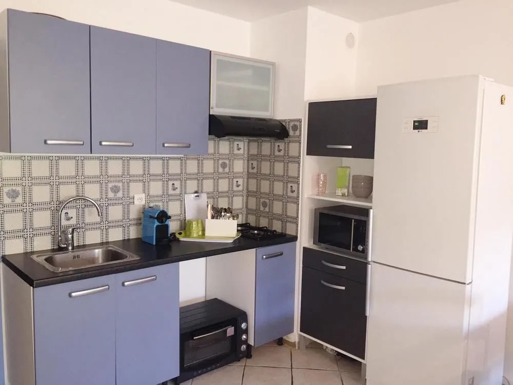 Studio in Cannes, With Pool Access, Furnished Terrace and Wifi - 3 km