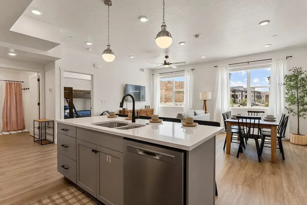 Comfort At Cliff Side 2 Bedroom Condo