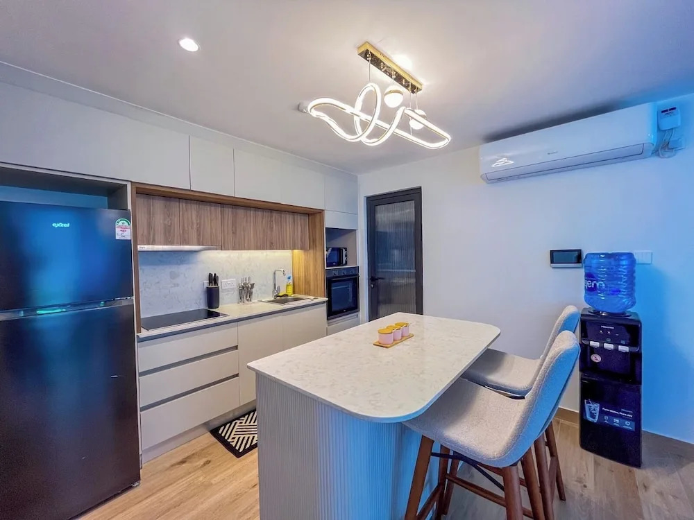 Ocean Breeze Luxury Apartments