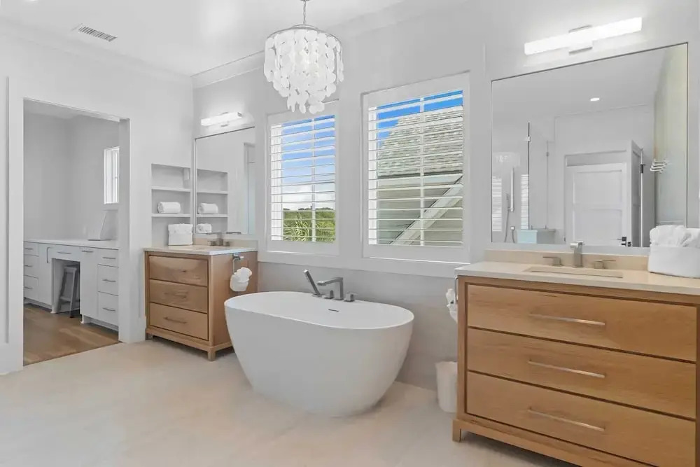 712 Ocean Blvd by Avantstay New Construction w/ Pool, Game Zone, Private Beach Access, and Oceanfront Views