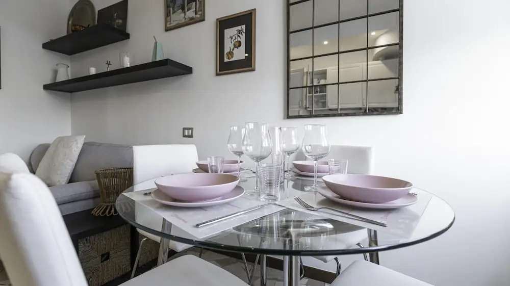 Padova 115 in Milan With 1 Bedrooms and 1 Bathrooms