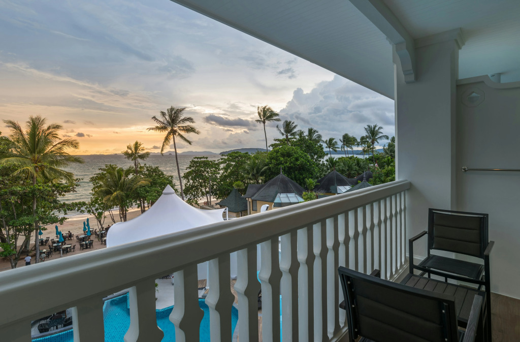 Отель Centara Ao Nang Beach Resort and Spa Krabi