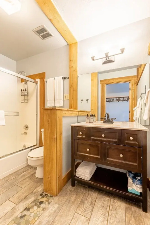 Hotel Style Room In The Timber Creek Lodge 1 Bedroom Condo by Redawning
