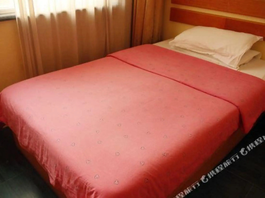 Homeinn Ease Hotel (Weihai Stadium Harbin Institute of Technology)