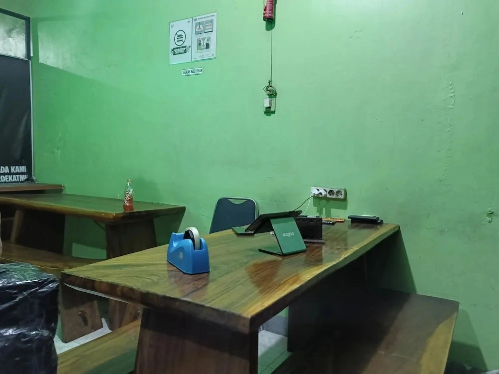 Hotel O near RSUD Haji Makassar formerly