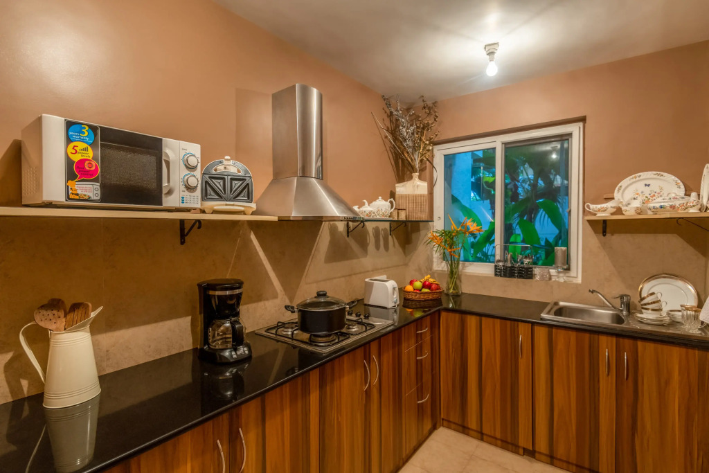 The Bumblebee- Serene 3BHK Villa- Candolim, Goa By StayMonkey