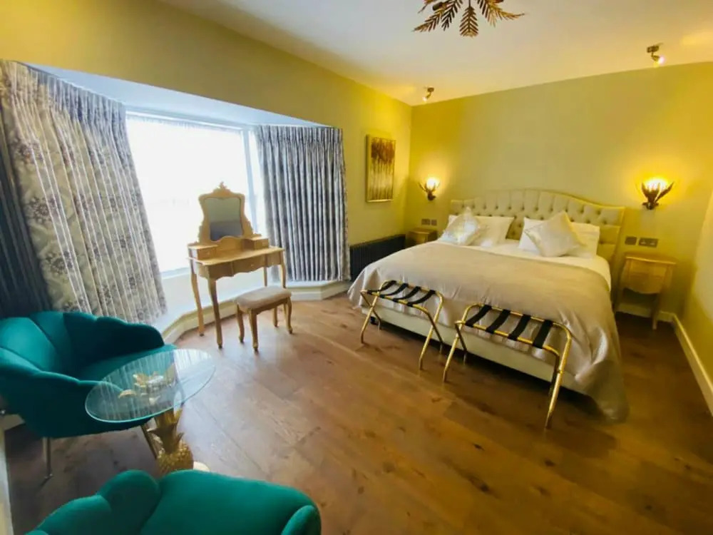 The Cherry Tree Hotel