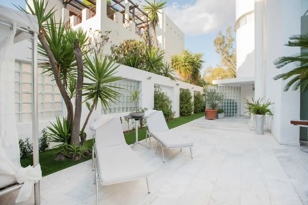 Perfect Athenian Villa
