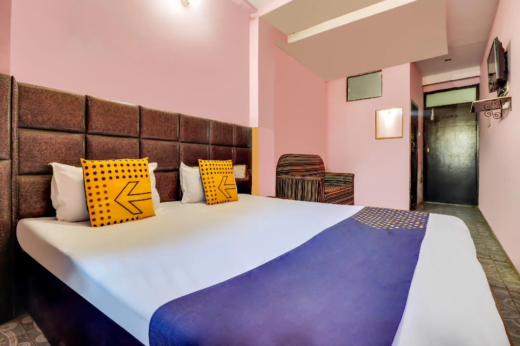 SPOT ON 65515 Kanpur Deluxe
