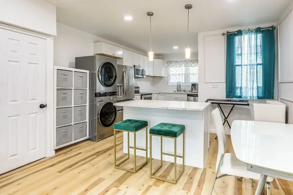 6 Mi to Eagles Games: Stylish Philly Townhome!
