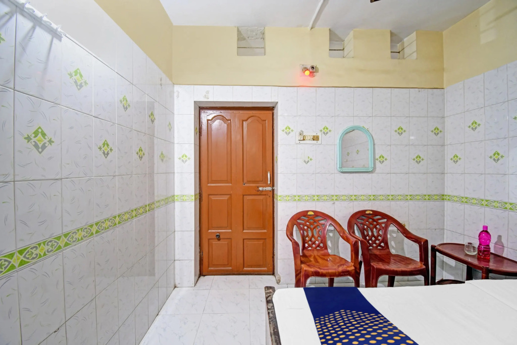 OYO 805742 Vikram Lodge