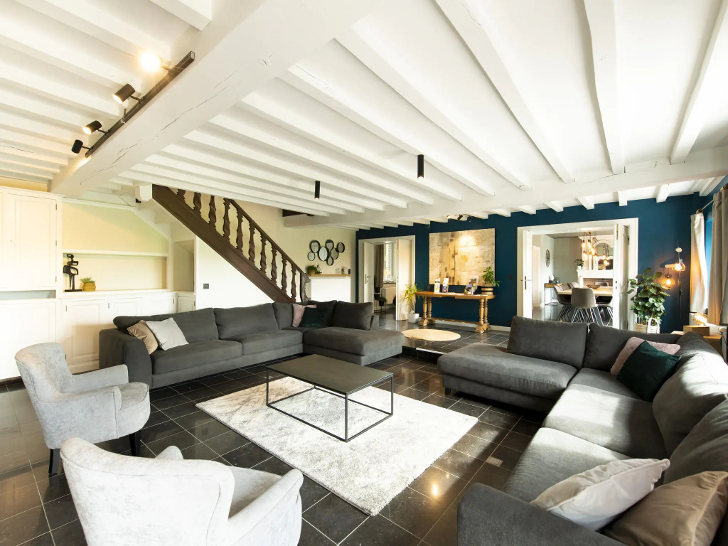 Luxury villa with heated pool, close to Maastricht and Liège