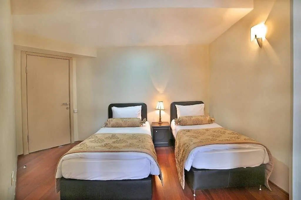 Gardan Hotel