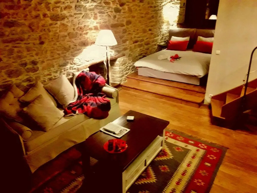 Paradosiako Saratsi - Traditional Guest House