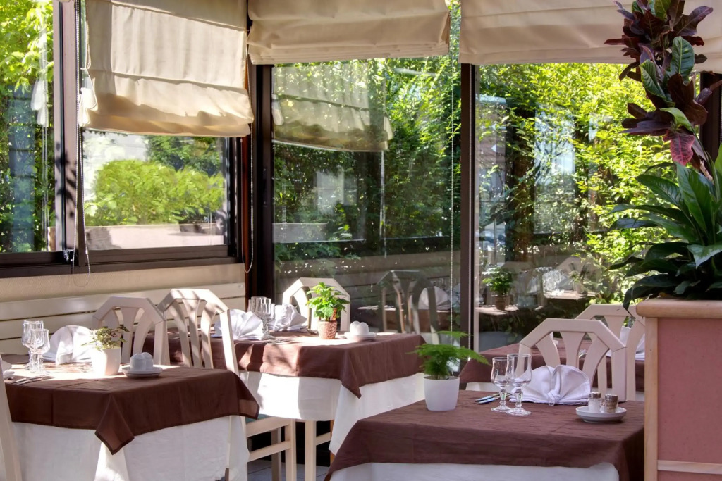 Logis LAuberge Bourbonnaise - Vichy sud